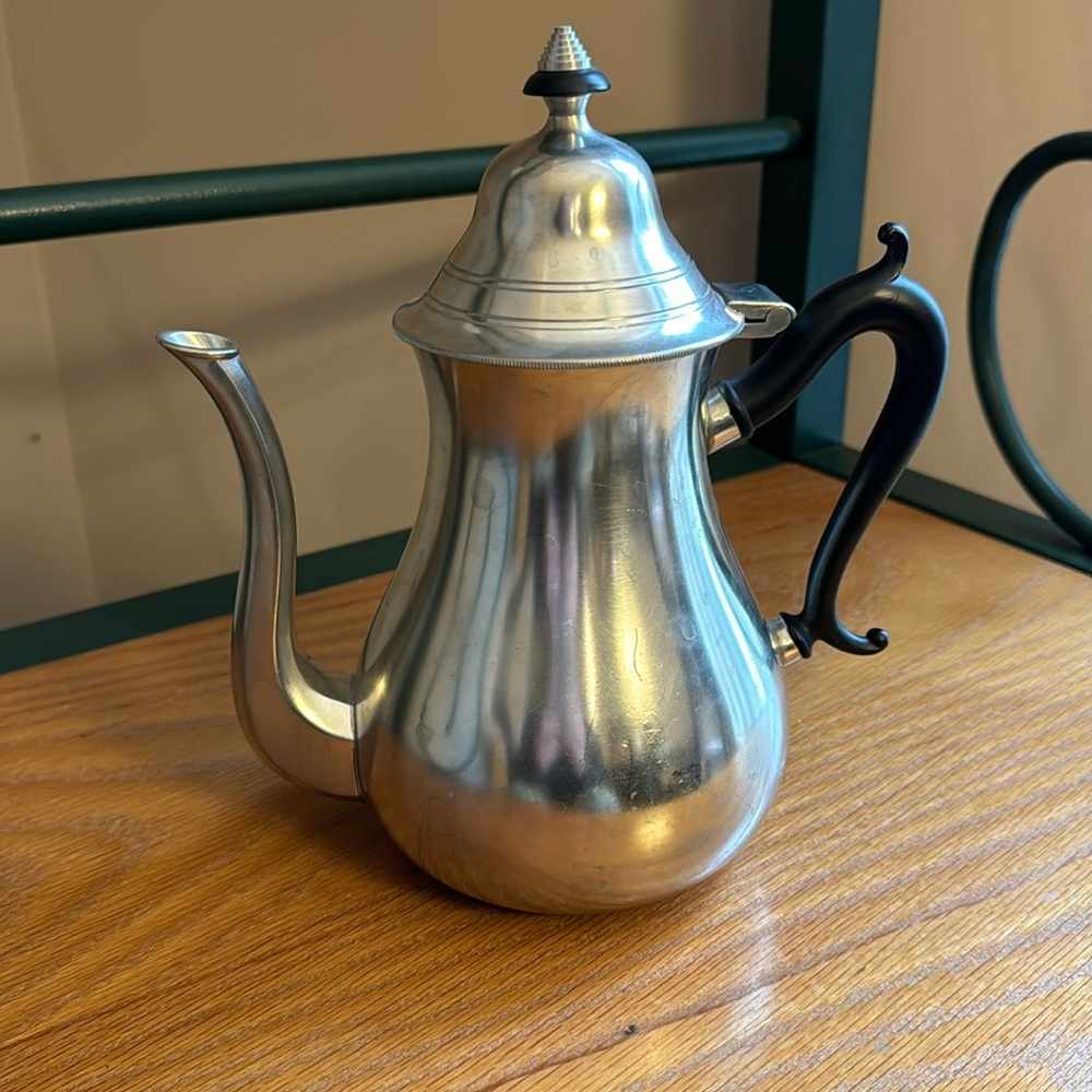 Royal Holland Pewter Beverage Server